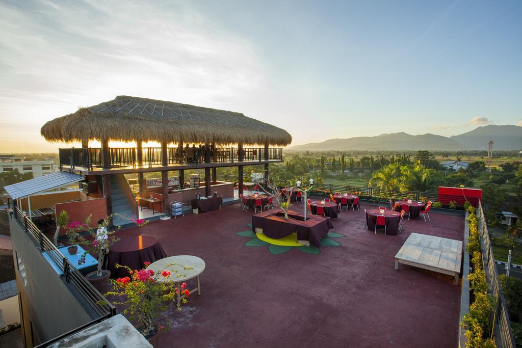 Pratama Hotel & Convention Mataram Eksteriør billede